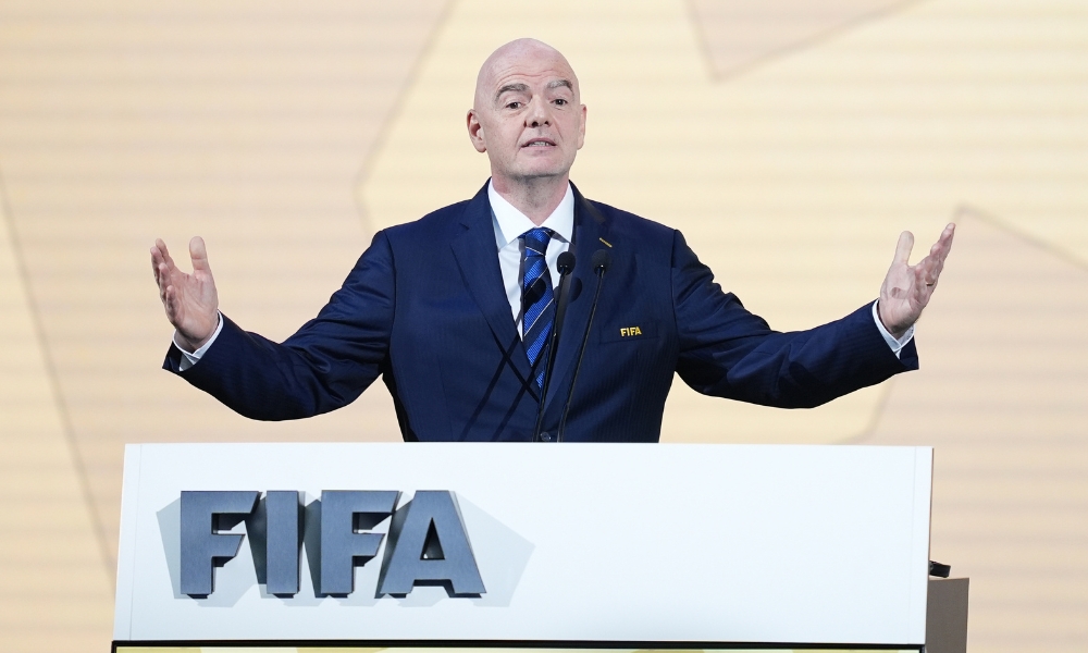 迪克逊：说利物浦没有争冠实力是愚蠢的，他们一定能进入前四.